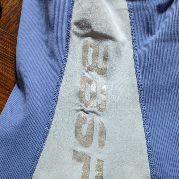 Bebe tank top workout - Picture 5 of 10